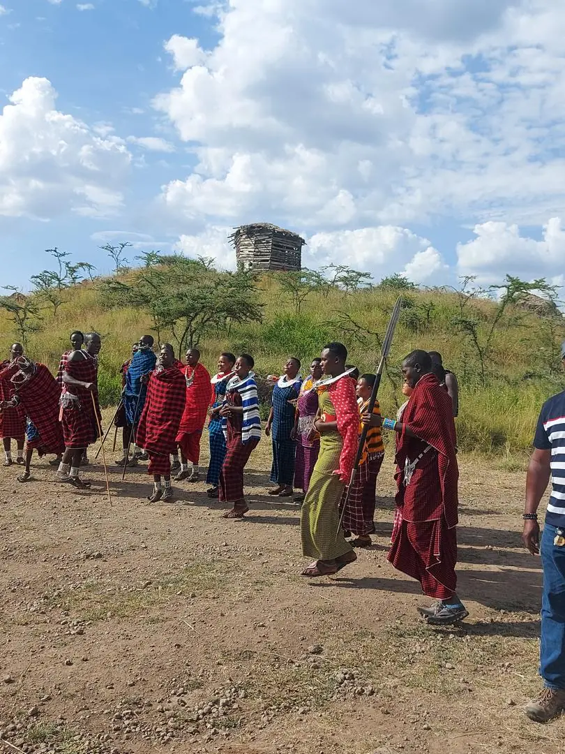Visita a un poblado masái en el norte de Tanzania